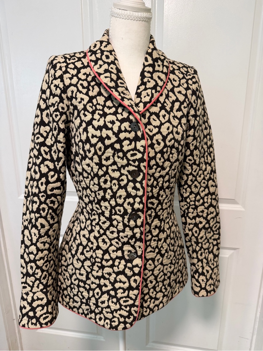 Leopard-Print Tailored Blazer Pink Trim Cotton High Class Classy J McLaughin